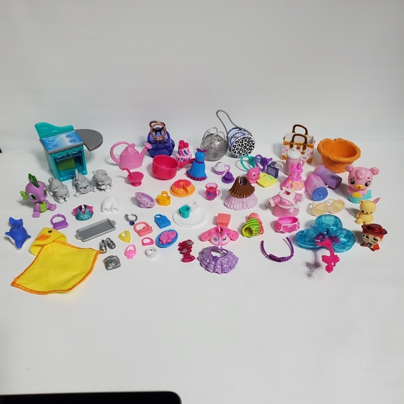 Barbie and LOL Other - Lot of misc Barbie/LOL Accessories